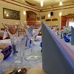 V Hotell