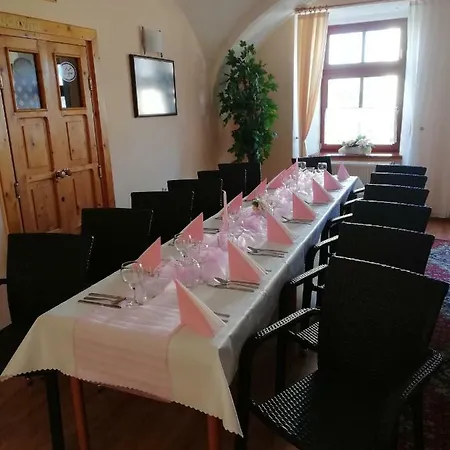 V Πανσιόν 3*