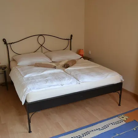 Hotel V 3*
